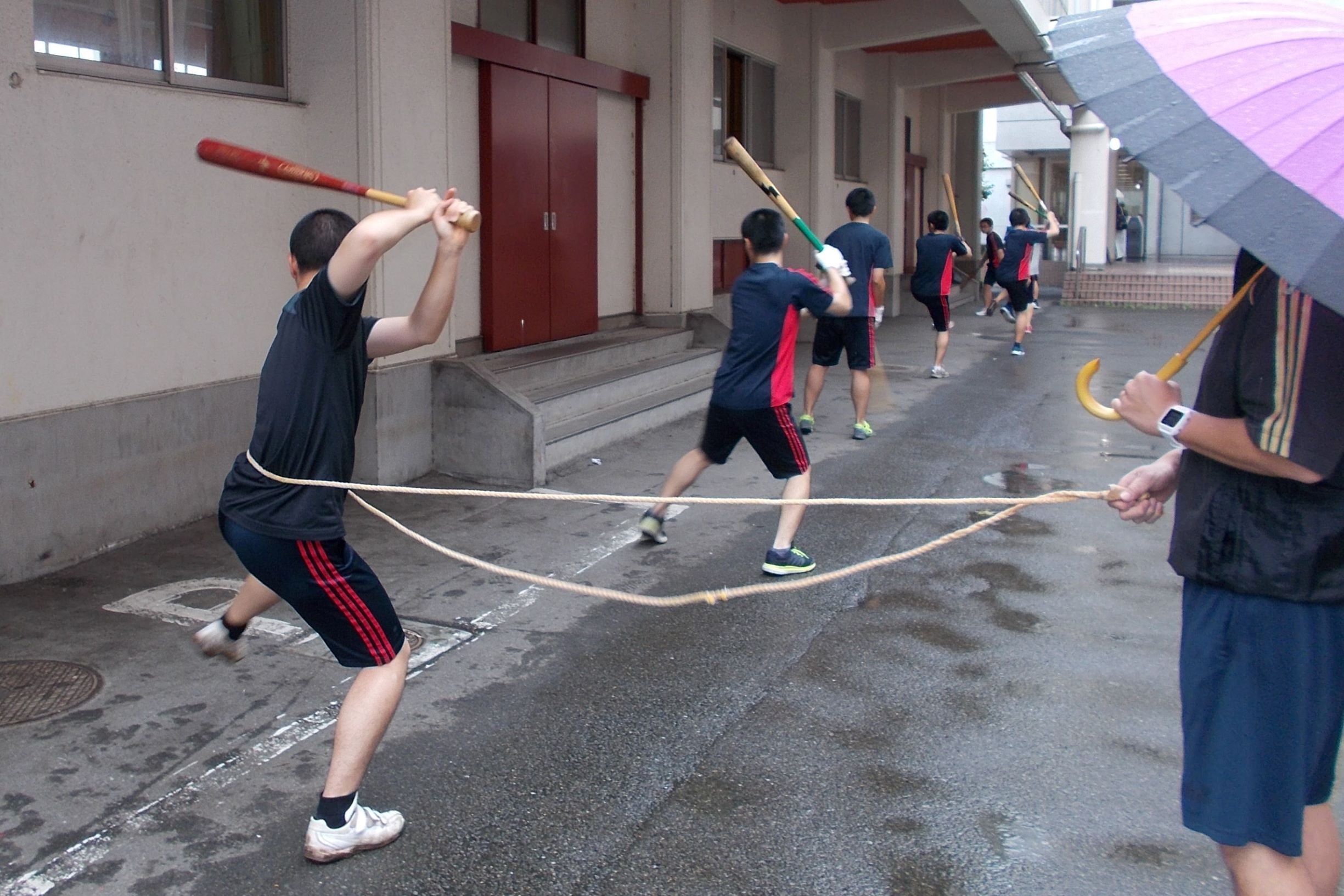 雨にも負けず、スイング