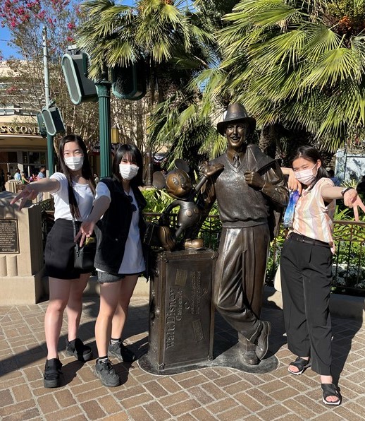 夢の国 を満喫 夏期ホームステイ 大宮開成