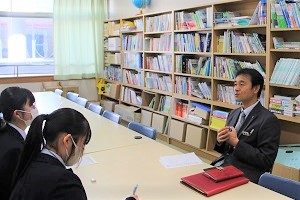 中学広報委員が行く！社会科Ｓ先生インタビュー☆