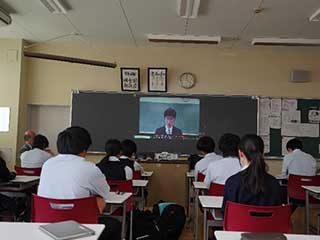 Meetで開催！生徒総会！