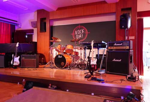 軽音楽部　高校３年生　引退ライブのご案内