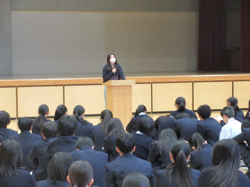 卒業生による進路報告会