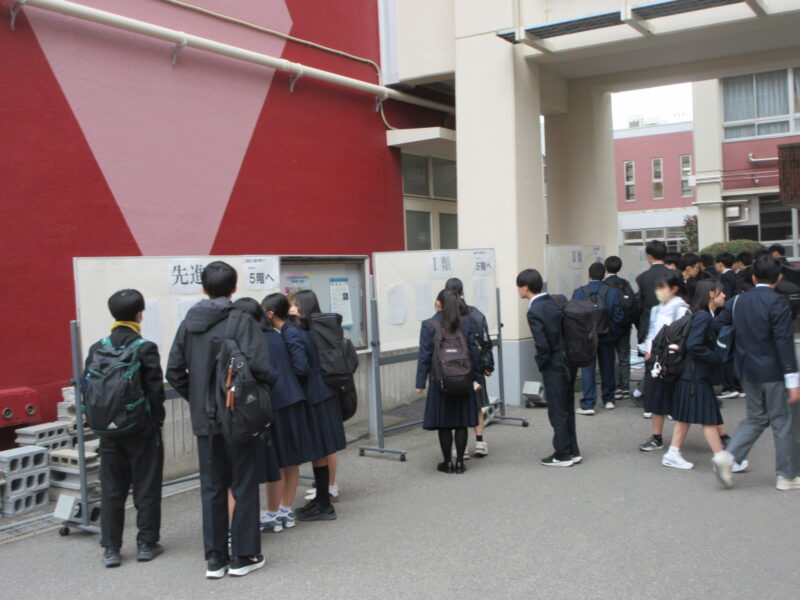 全てが新入生を歓迎、春期講習